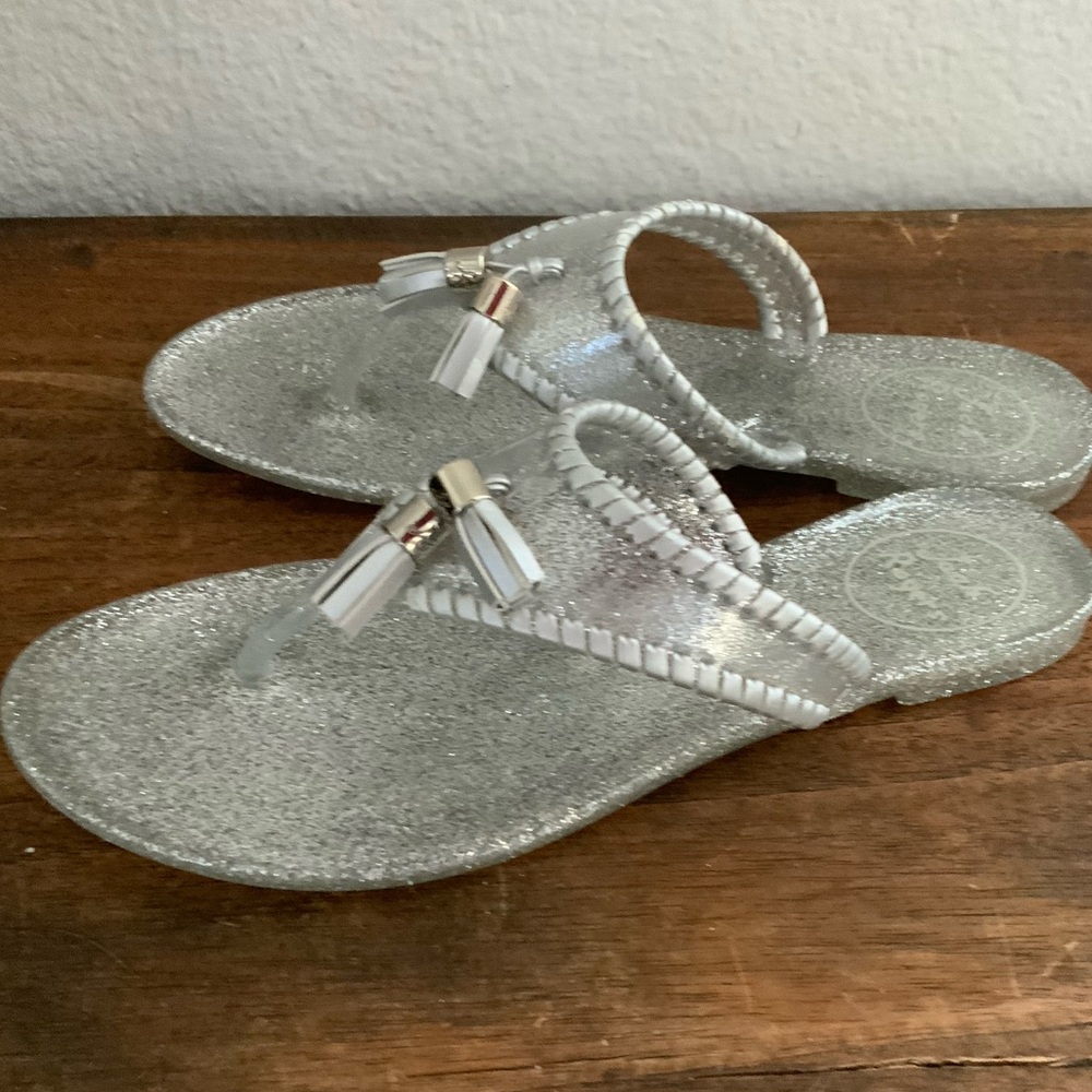 JACK ROGERS Alana Silver Sparkle Jelly Thong Sandal Women’s Size 5 Tassels - Picture 3 of 5